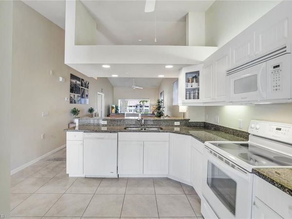 2373 Hidden Lake CT, Unit 8110, NAPLES, FL 34112