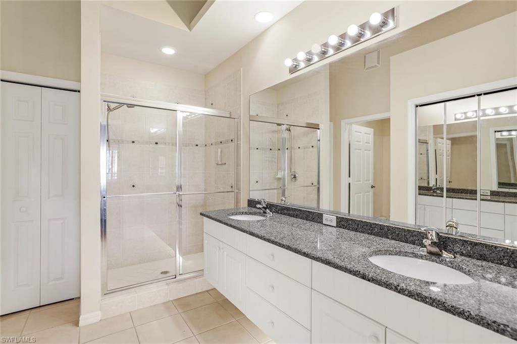 2373 Hidden Lake Ct, Unit 8110, Naples, FL 34112 Photo