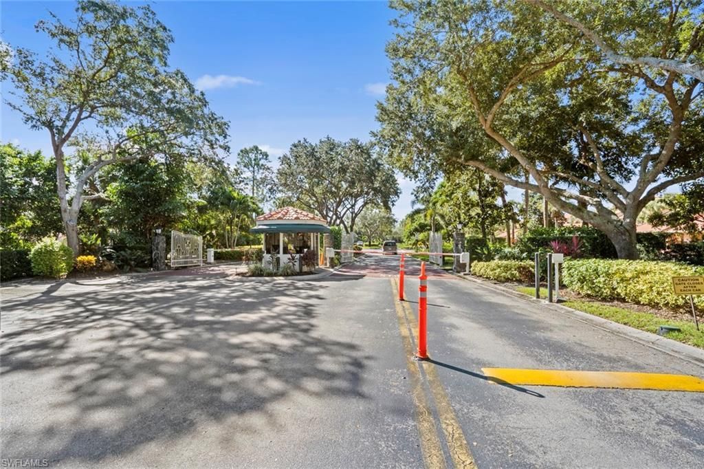 2373 Hidden Lake Ct, Unit 8110, Naples, FL 34112 Photo
