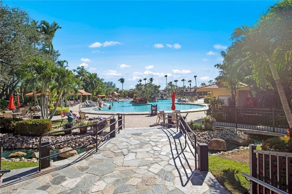 2373 Hidden Lake Ct, Unit 8110, Naples, FL 34112 Photo