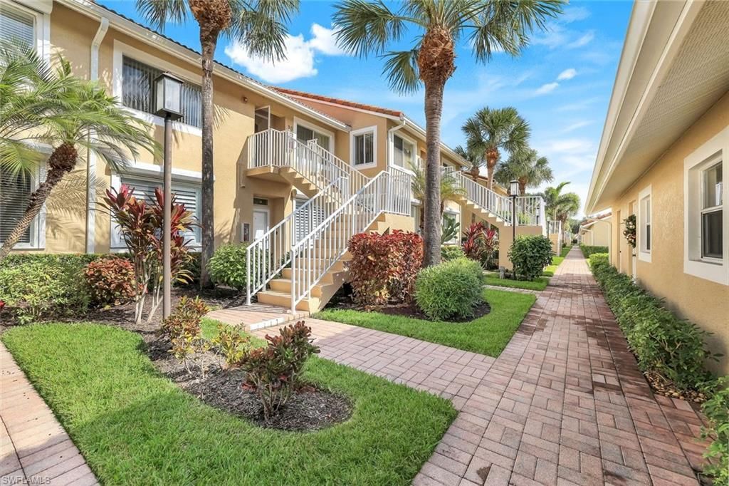 2373 Hidden Lake Ct, Unit 8110, Naples, FL 34112 Photo