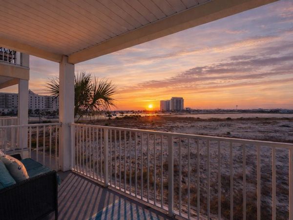 8436 Gulf Boulevard, UNIT 321, Navarre, FL 32566