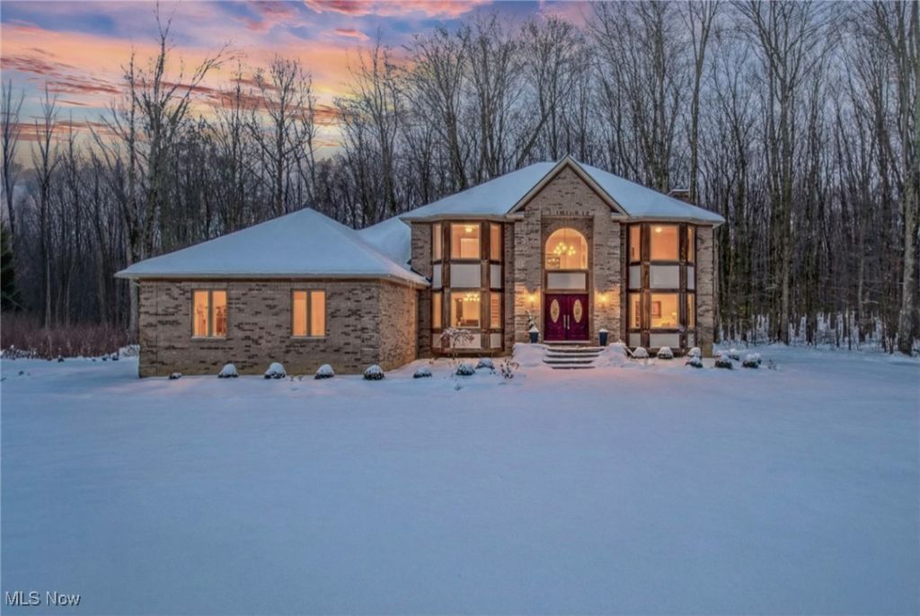 14910 Crimson King Trail, Chardon, OH 44024 Main Photo