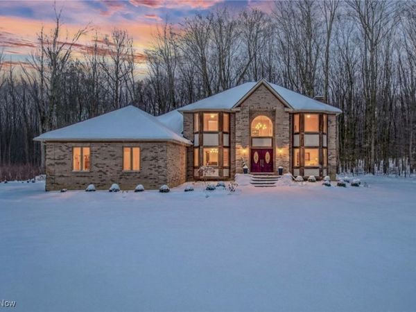 14910 Crimson King Trail, Chardon, OH 44024