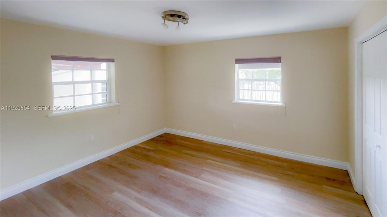 6384 SW 31st St, Miami, FL 33155 Photo