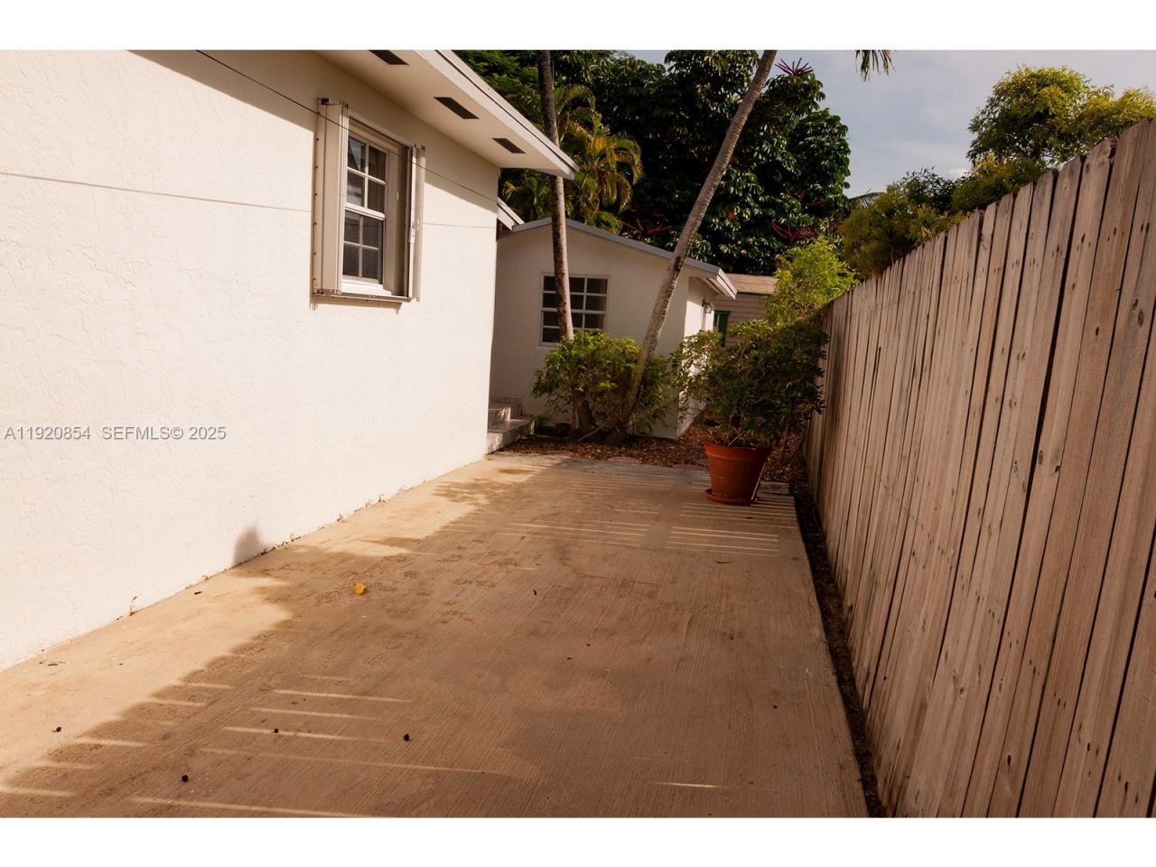 6384 SW 31st St, Miami, FL 33155 Photo