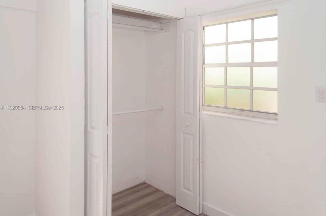 6384 SW 31st St, Miami, FL 33155 Photo