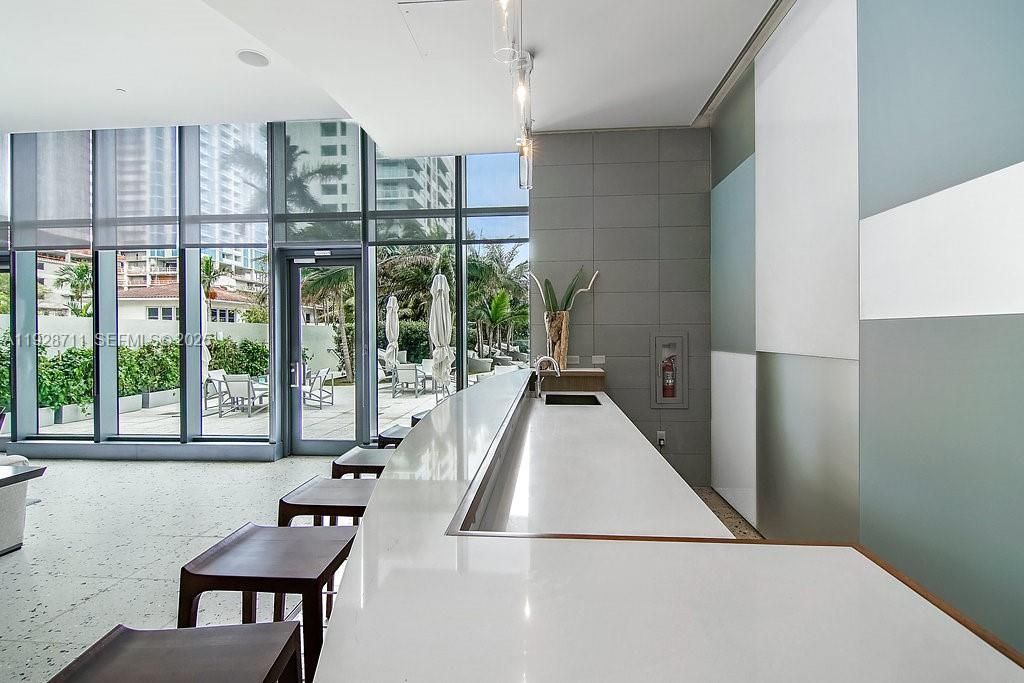 460 NE 28th St, Unit 3904, Miami, FL 33137 Photo