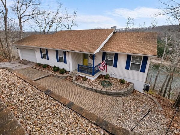 1355 S Lake Sherwood Drive, Marthasville, MO 63357