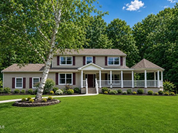6 Bishops Court, Queensbury, NY 12804