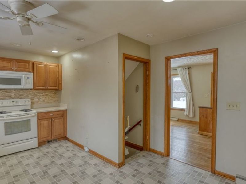 110 Cherry Lane, New Concord, OH 43762 Photo 4