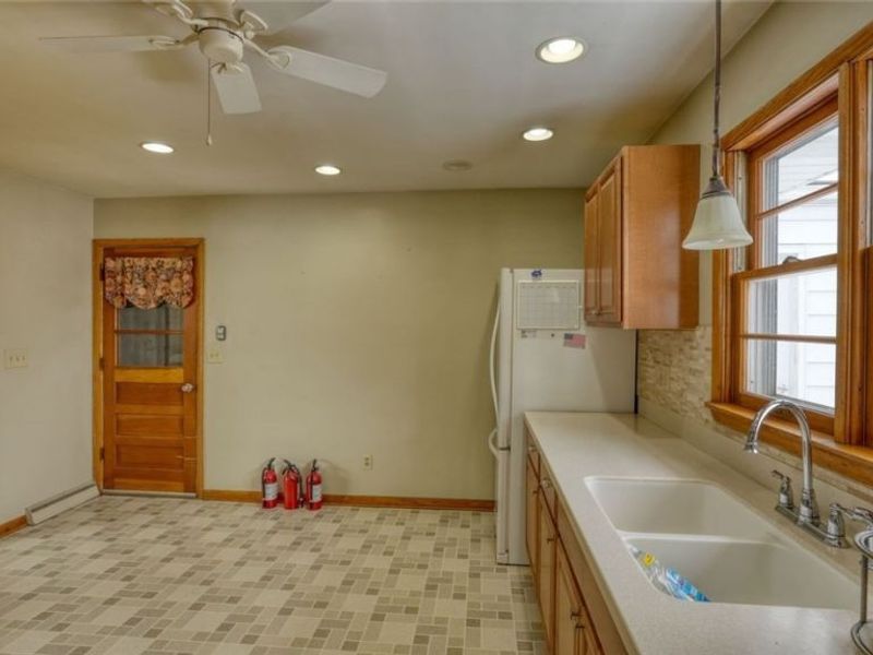 110 Cherry Lane, New Concord, OH 43762 Photo 5