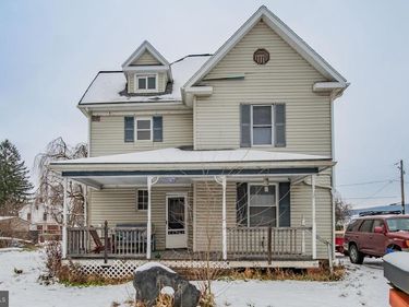 1043 CHARLES STREET, JERSEY SHORE, PA 17740