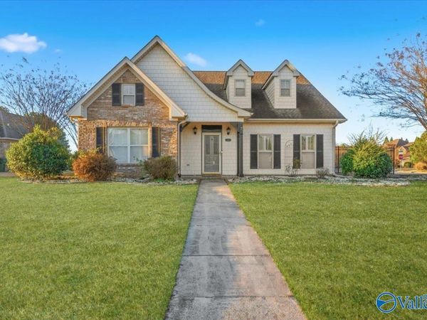 711 Appaloosa Lane SW, Decatur, AL 35603