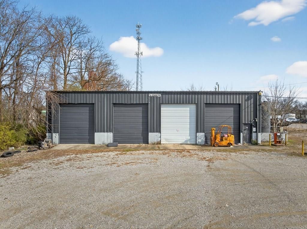 2355 Fisk Rd, Cookeville, TN 38506 Main Photo