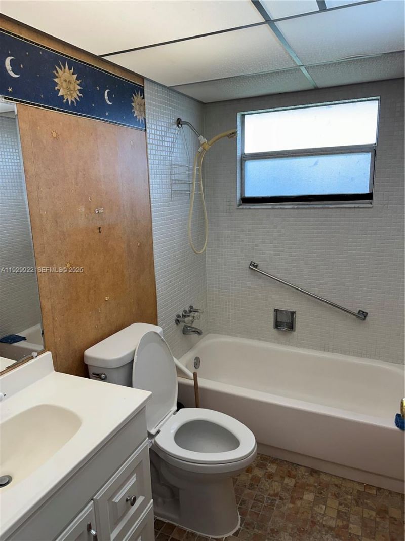 25 Saxony A, Unit A, Delray Beach, FL 33446 Photo