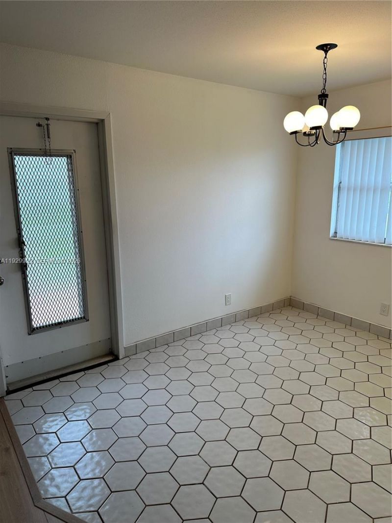 25 Saxony A, Unit A, Delray Beach, FL 33446 Photo