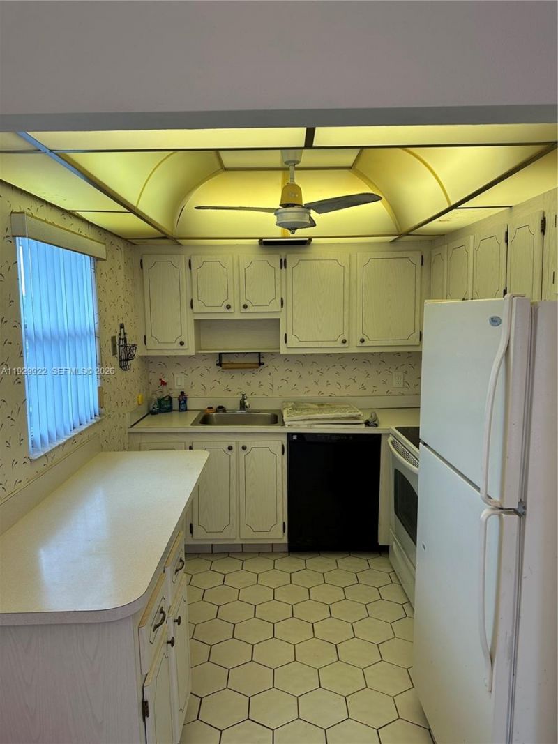 25 Saxony A, Unit A, Delray Beach, FL 33446 Photo