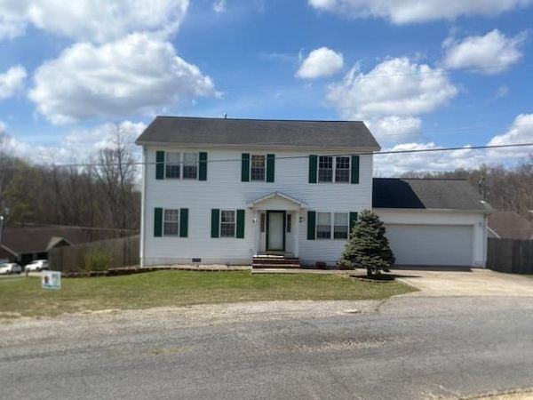 115 Albany Lane, MOUNT HOPE, WV 25880