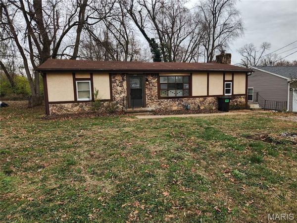 208 Cascade Drive, Belleville, IL 62223