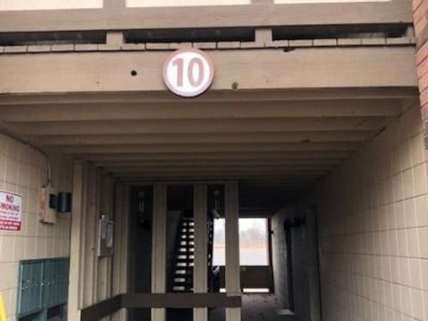 10 Fairways Circle, Unit E, St Charles, MO 63303