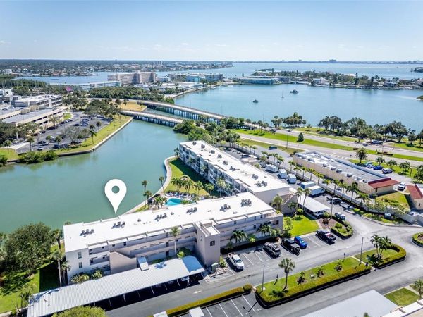 7405 BAY ISLAND DRIVE S, Unit 321, SOUTH PASADENA, FL 33707