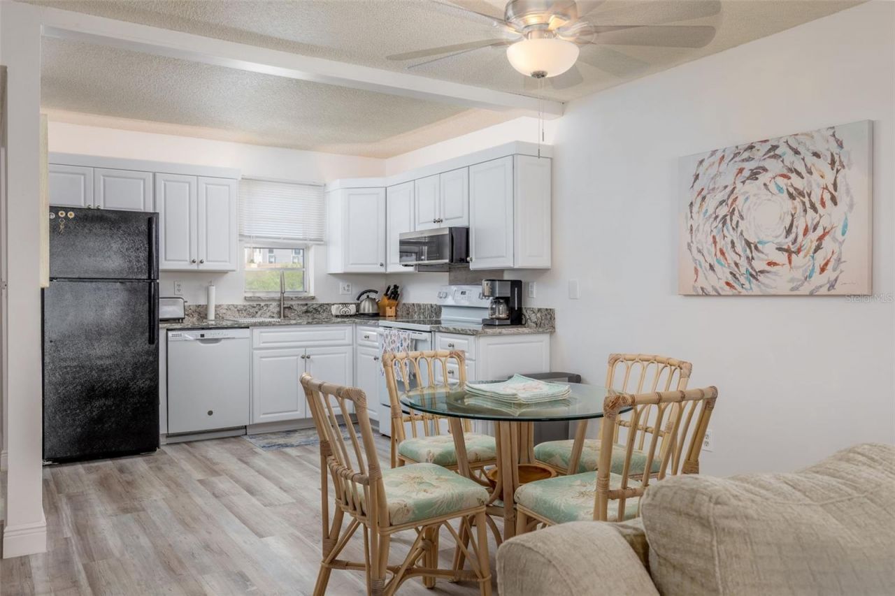 7405 Bay Island Drive S, Unit 321, South Pasadena, FL 33707 Photo