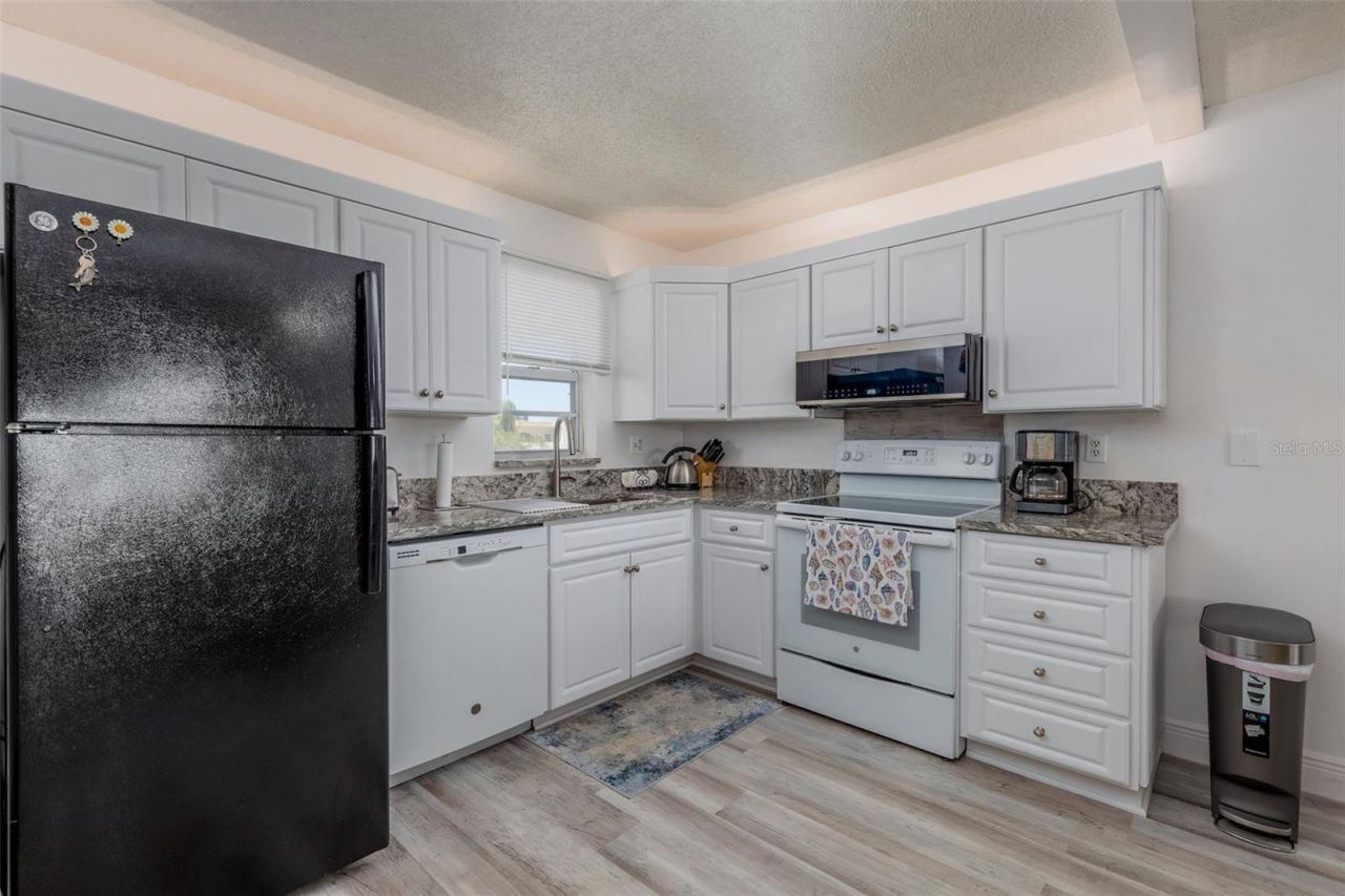 7405 Bay Island Drive S, Unit 321, South Pasadena, FL 33707 Photo