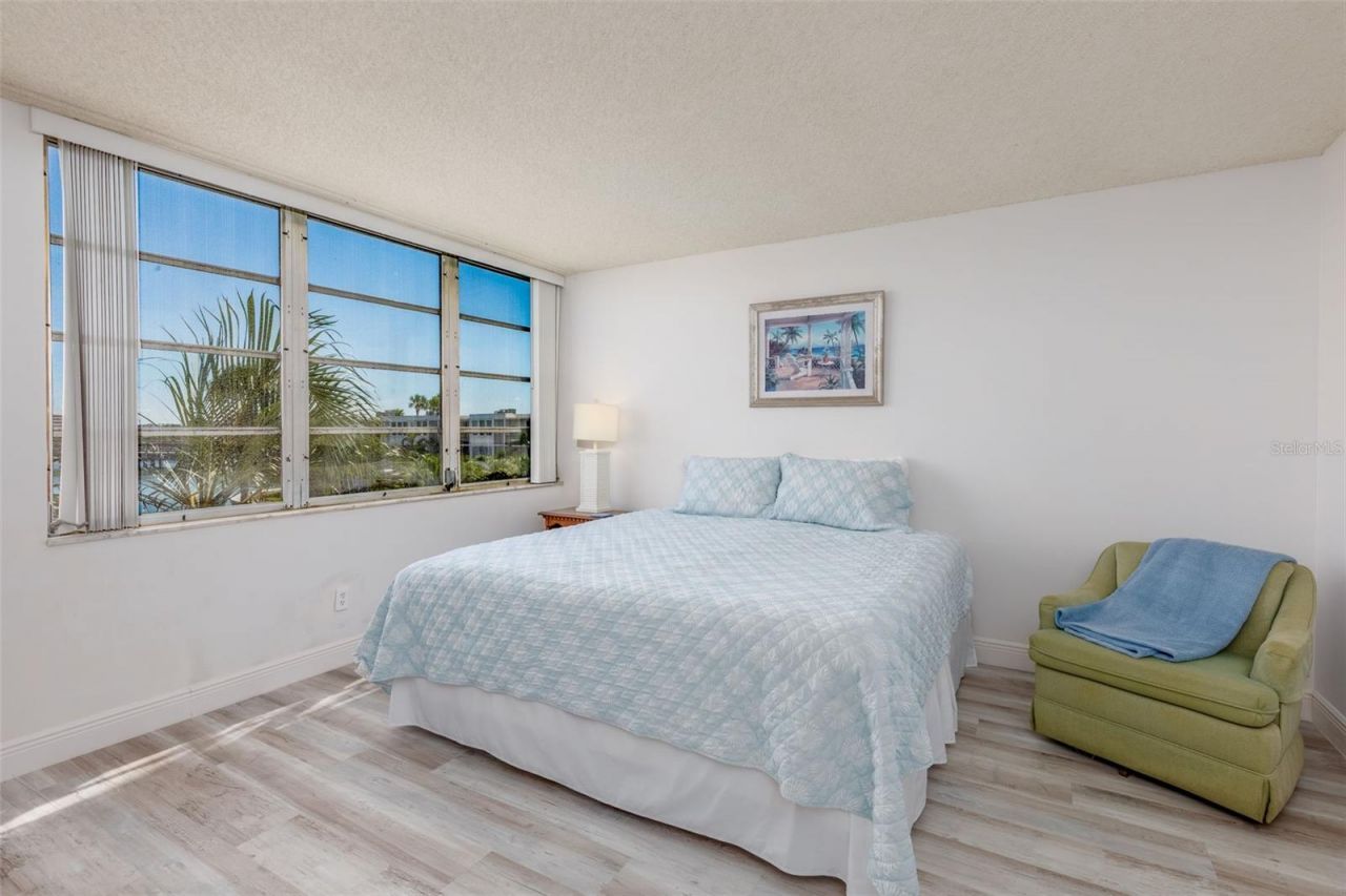7405 Bay Island Drive S, Unit 321, South Pasadena, FL 33707 Photo