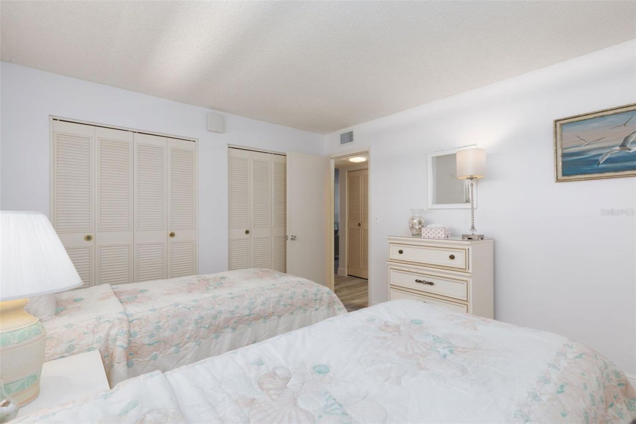 7405 Bay Island Drive S, Unit 321, South Pasadena, FL 33707 Photo