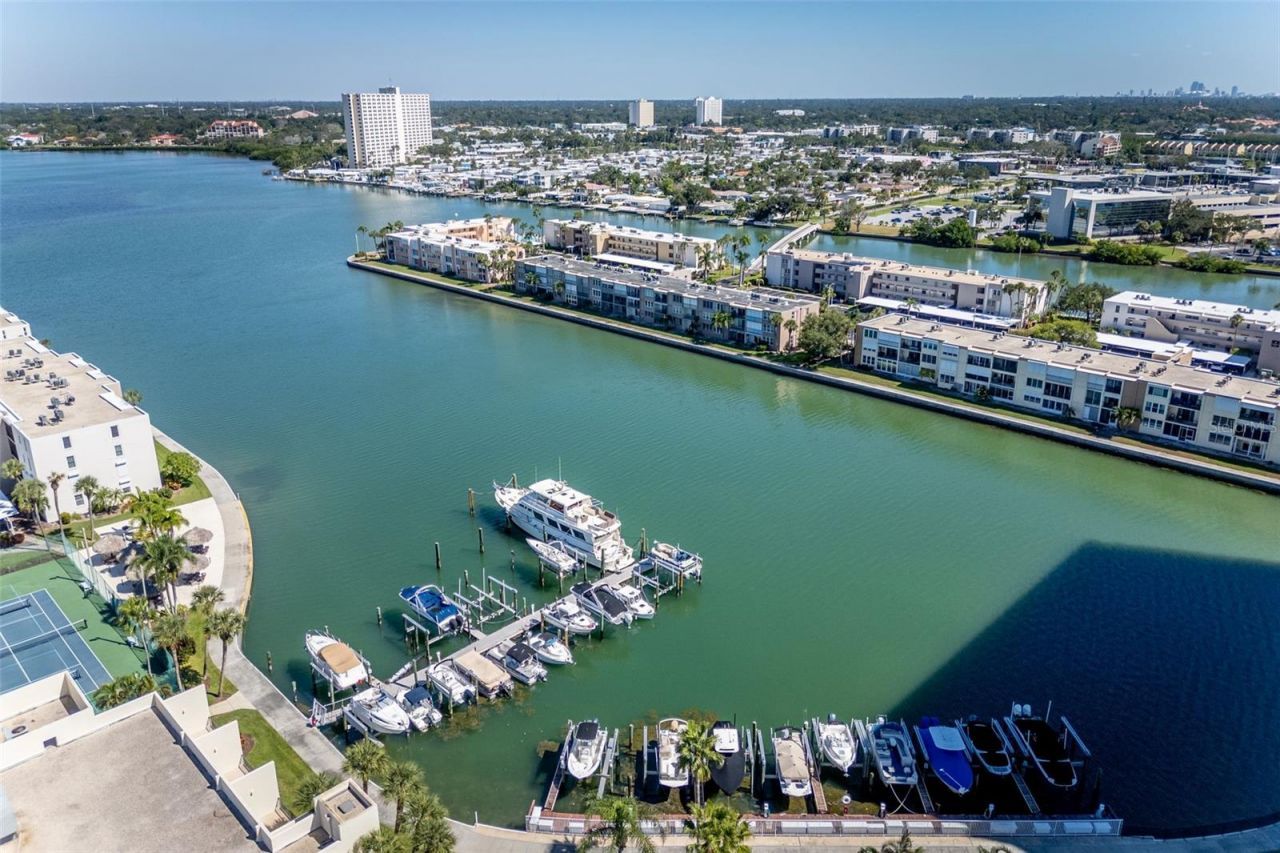 7405 Bay Island Drive S, Unit 321, South Pasadena, FL 33707 Photo