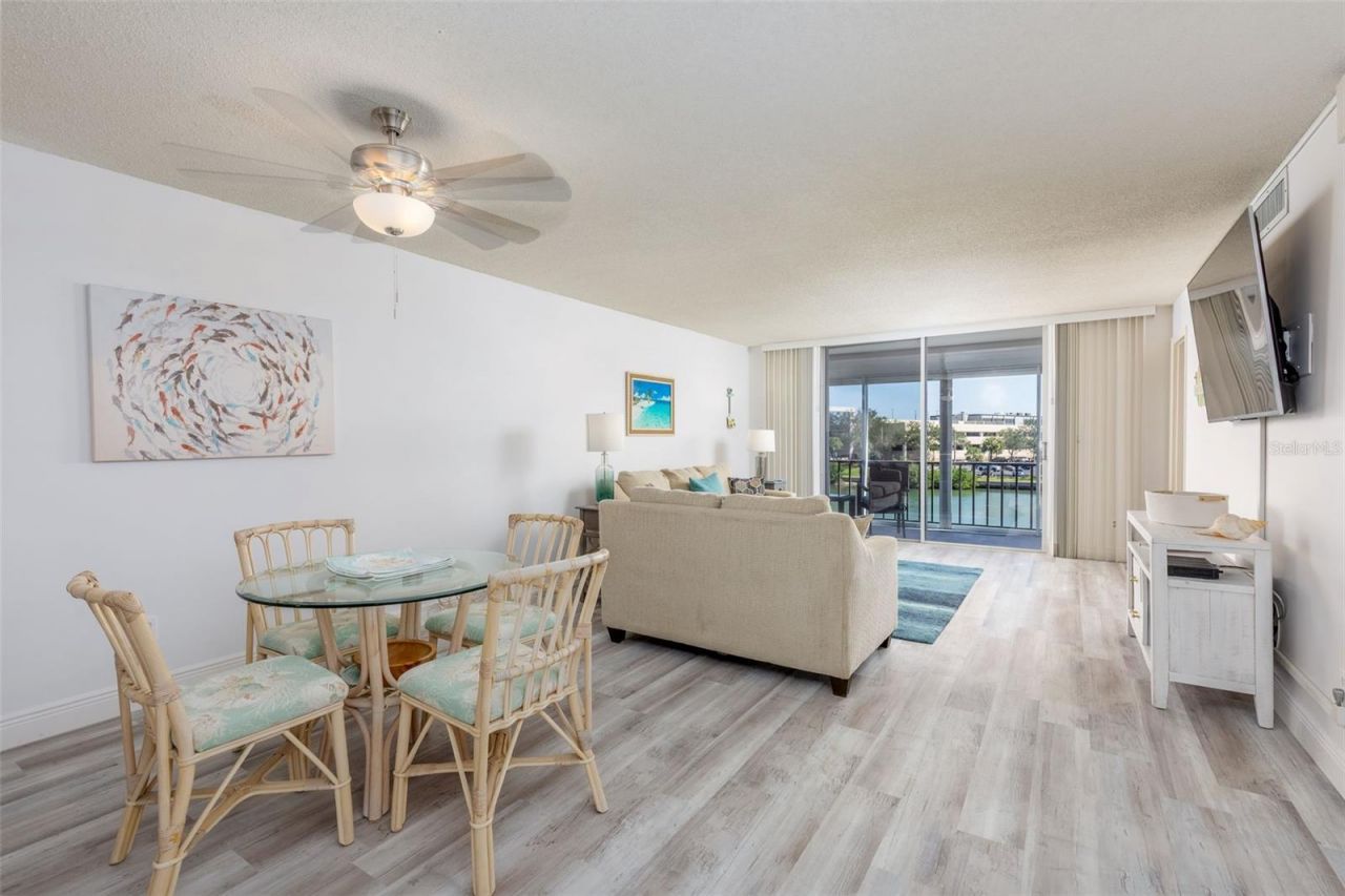 7405 Bay Island Drive S, Unit 321, South Pasadena, FL 33707 Photo