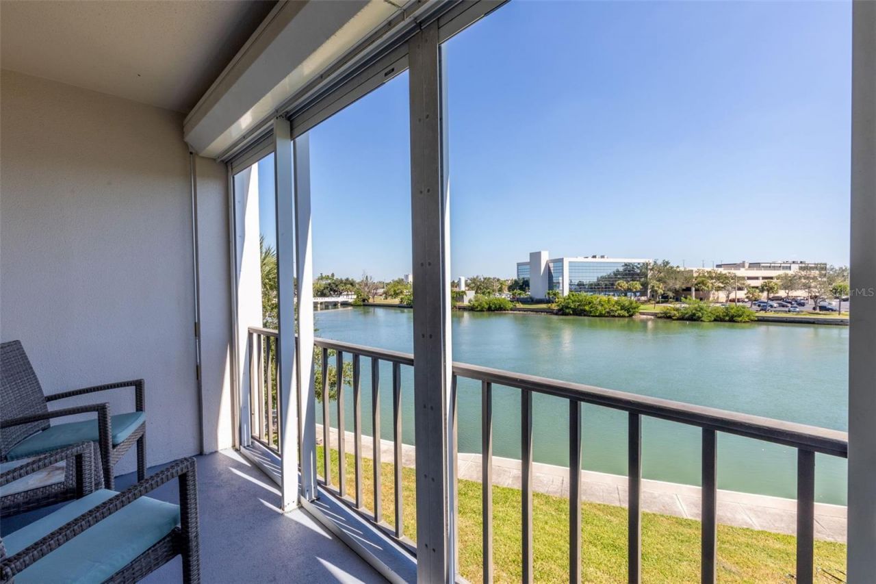 7405 Bay Island Drive S, Unit 321, South Pasadena, FL 33707 Photo