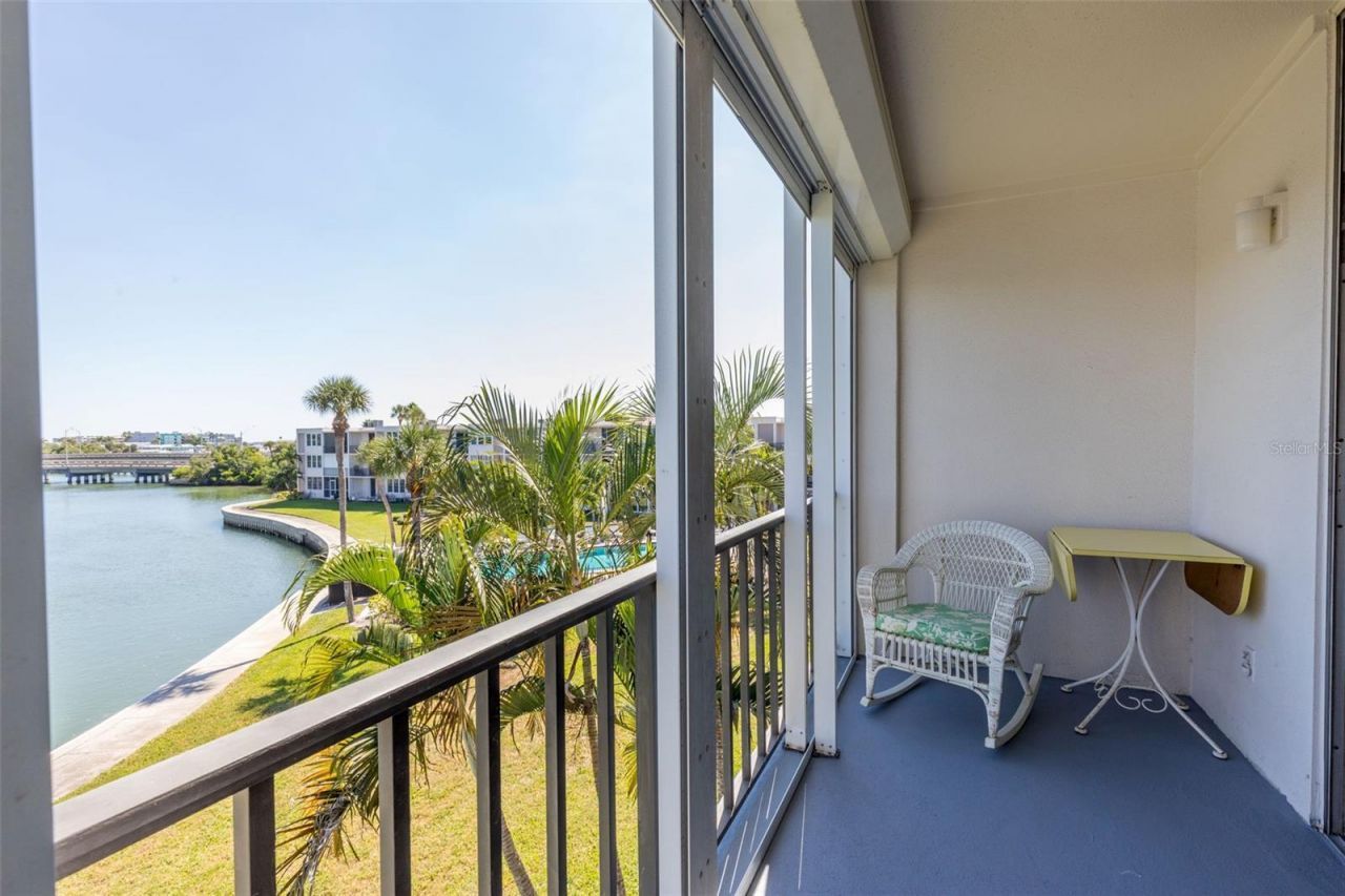 7405 Bay Island Drive S, Unit 321, South Pasadena, FL 33707 Photo