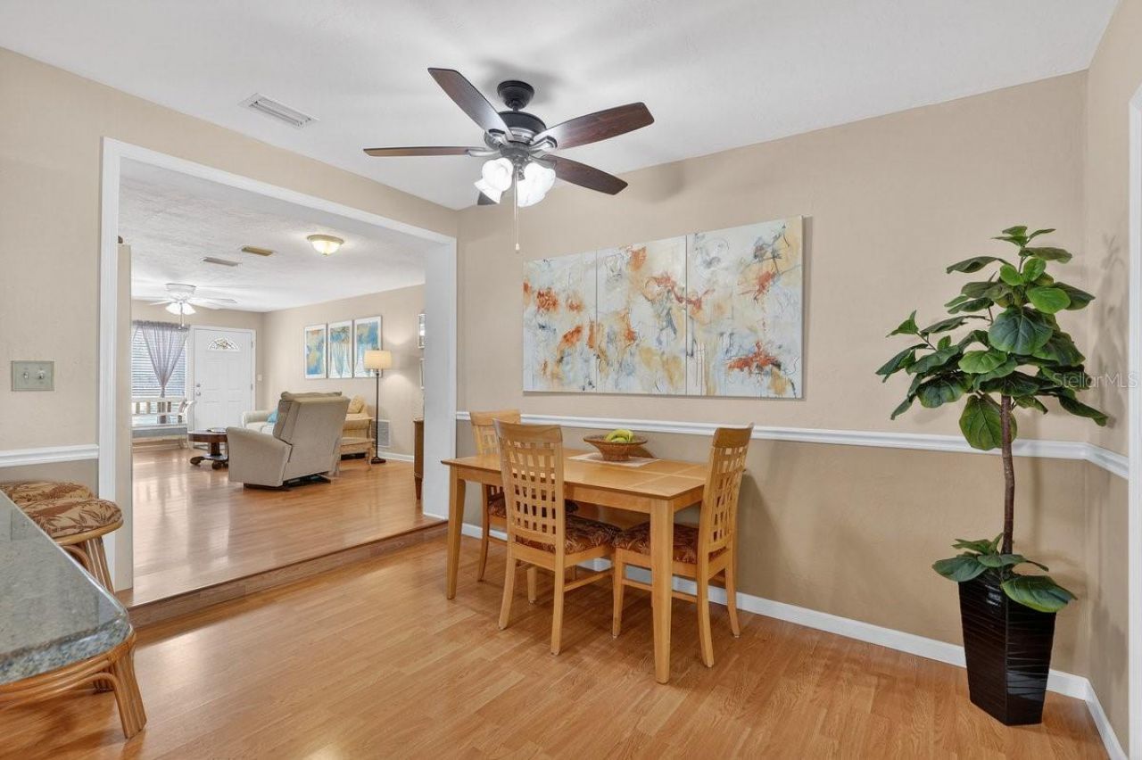 810 E 9th Avenue, New Smyrna Beach, FL 32169 Photo