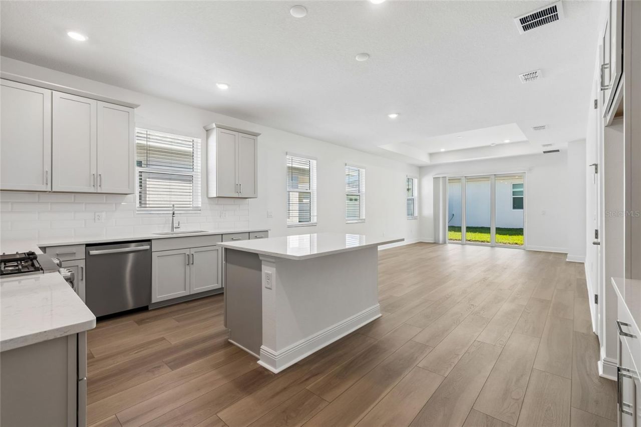 4459 Sunset Garden Street, Bradenton, FL 34210 Photo