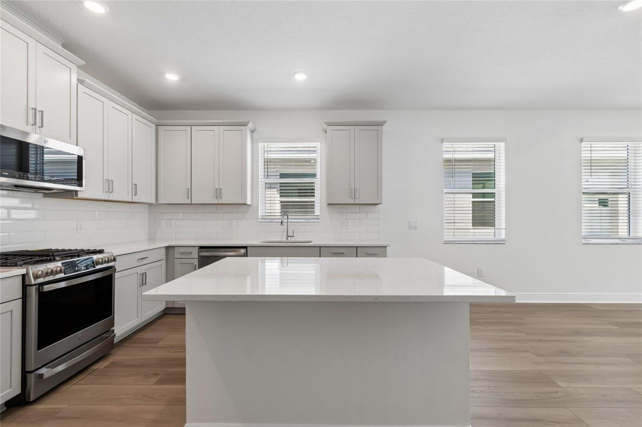 4459 Sunset Garden Street, Bradenton, FL 34210 Photo