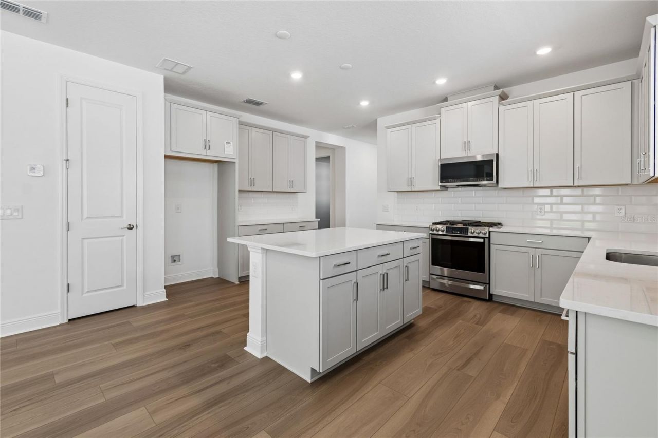 4459 Sunset Garden Street, Bradenton, FL 34210 Photo