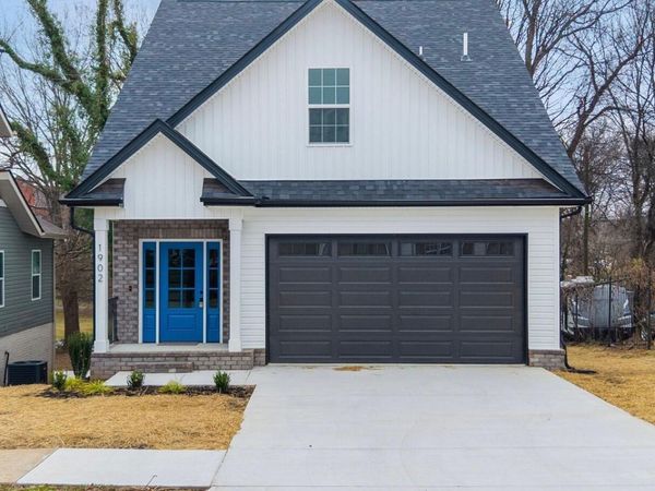 1902 Woodbine Ave, Knoxville, TN 37917