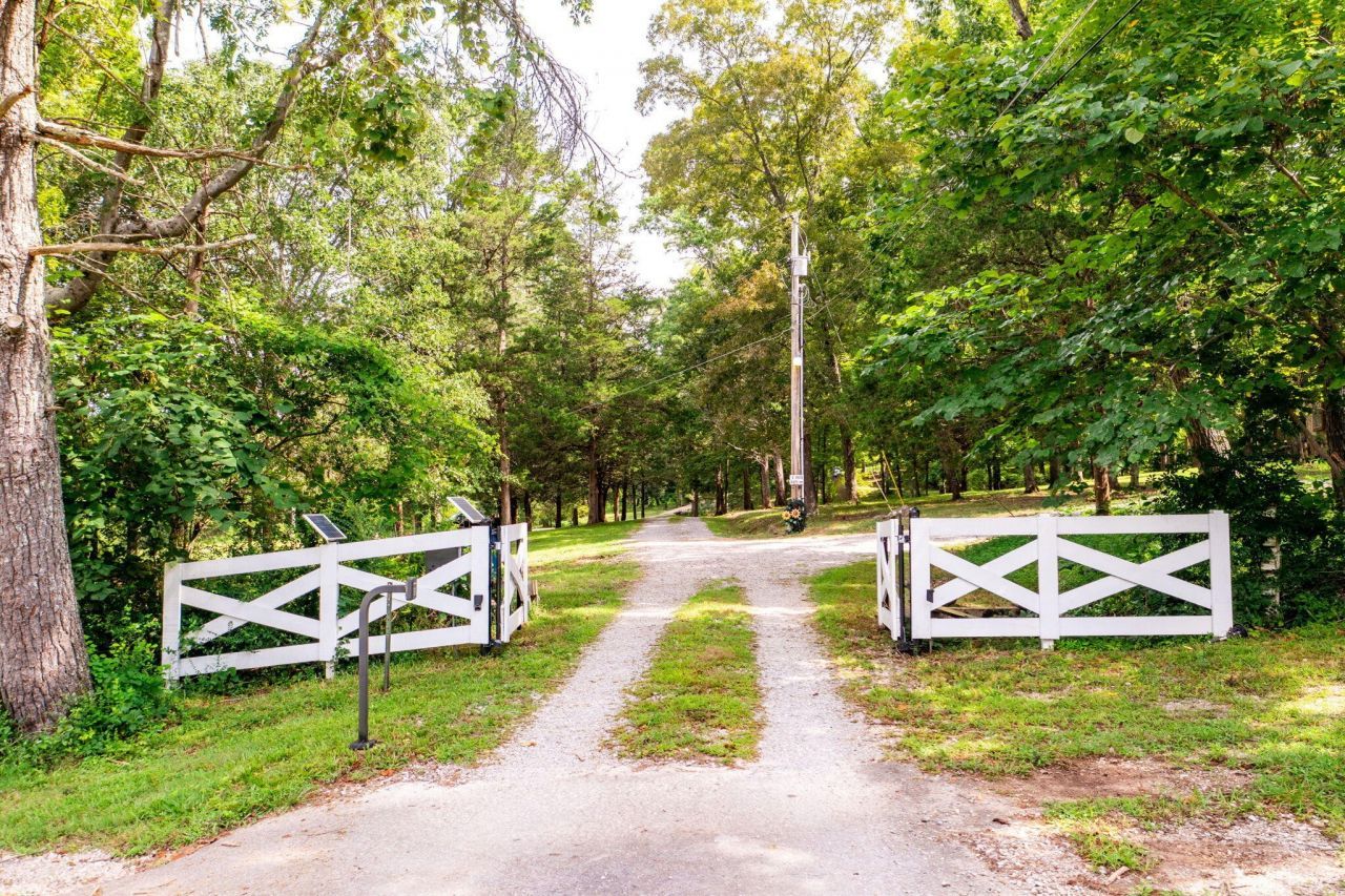 9426 Houston Lane , Ooltewah, TN 37363 Main Photo