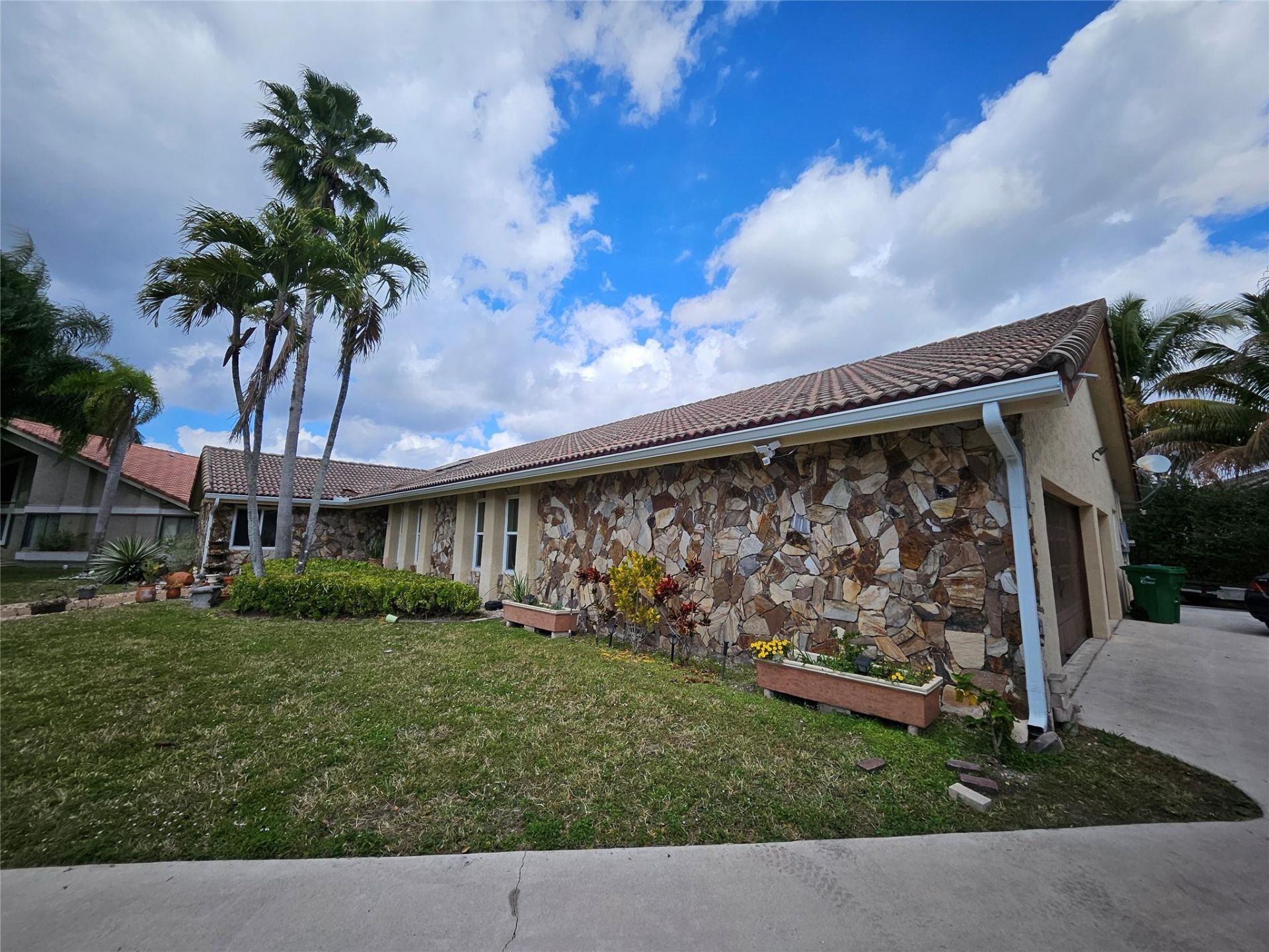 197 NW 113th Way, Coral Springs, FL 33071 Photo