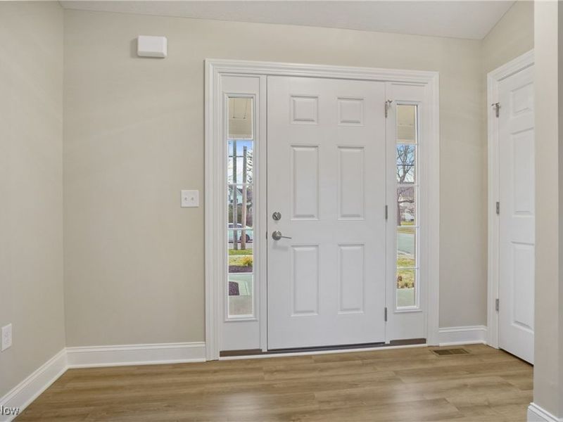 170 N Prospect Street, Ravenna, OH 44266 Photo 2