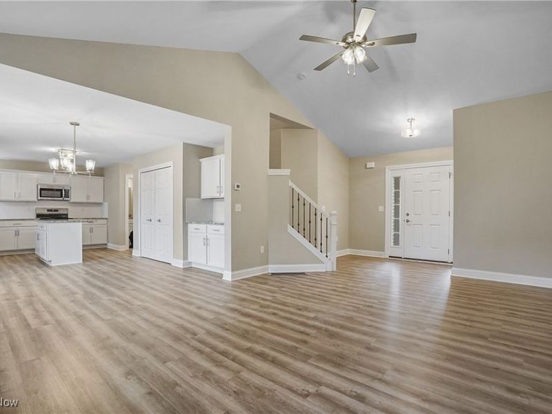 170 N Prospect Street, Ravenna, OH 44266 Photo 4