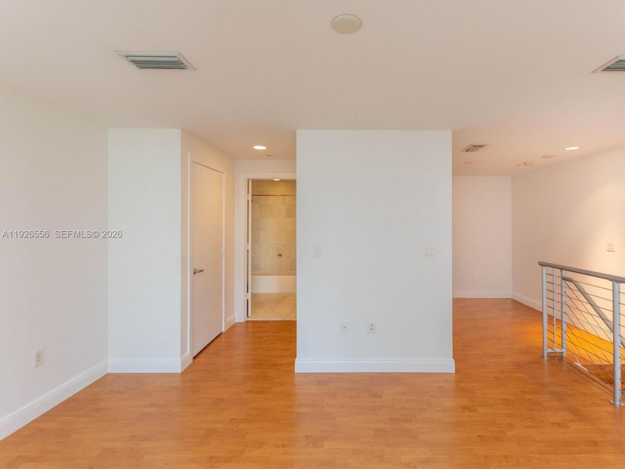 1050 Brickell Ave, Unit 606, Miami, FL 33131 Photo