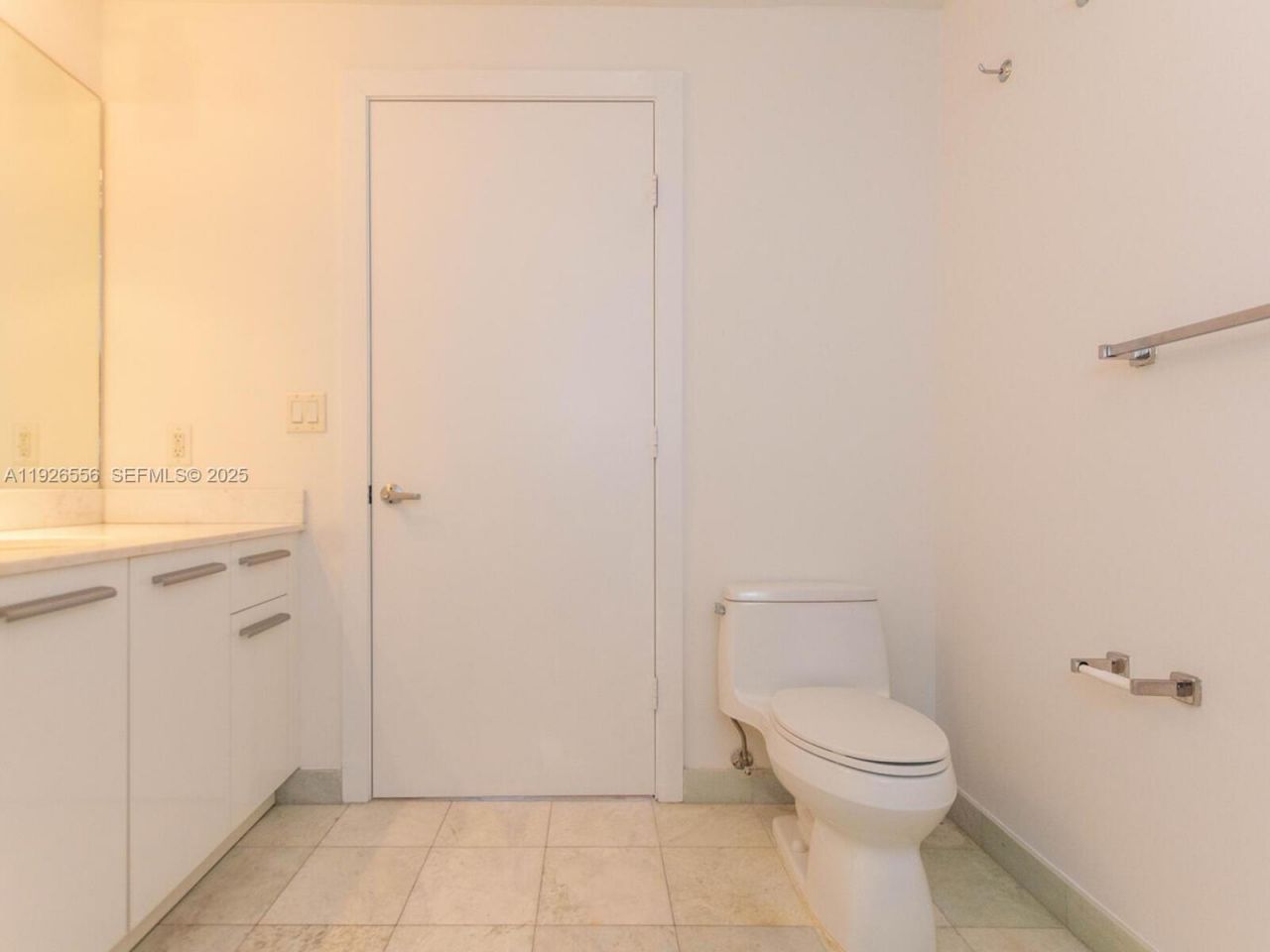 1050 Brickell Ave, Unit 606, Miami, FL 33131 Photo