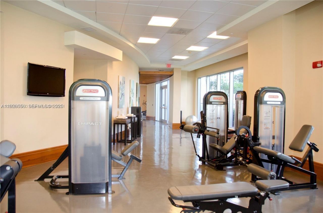 1050 Brickell Ave, Unit 606, Miami, FL 33131 Photo