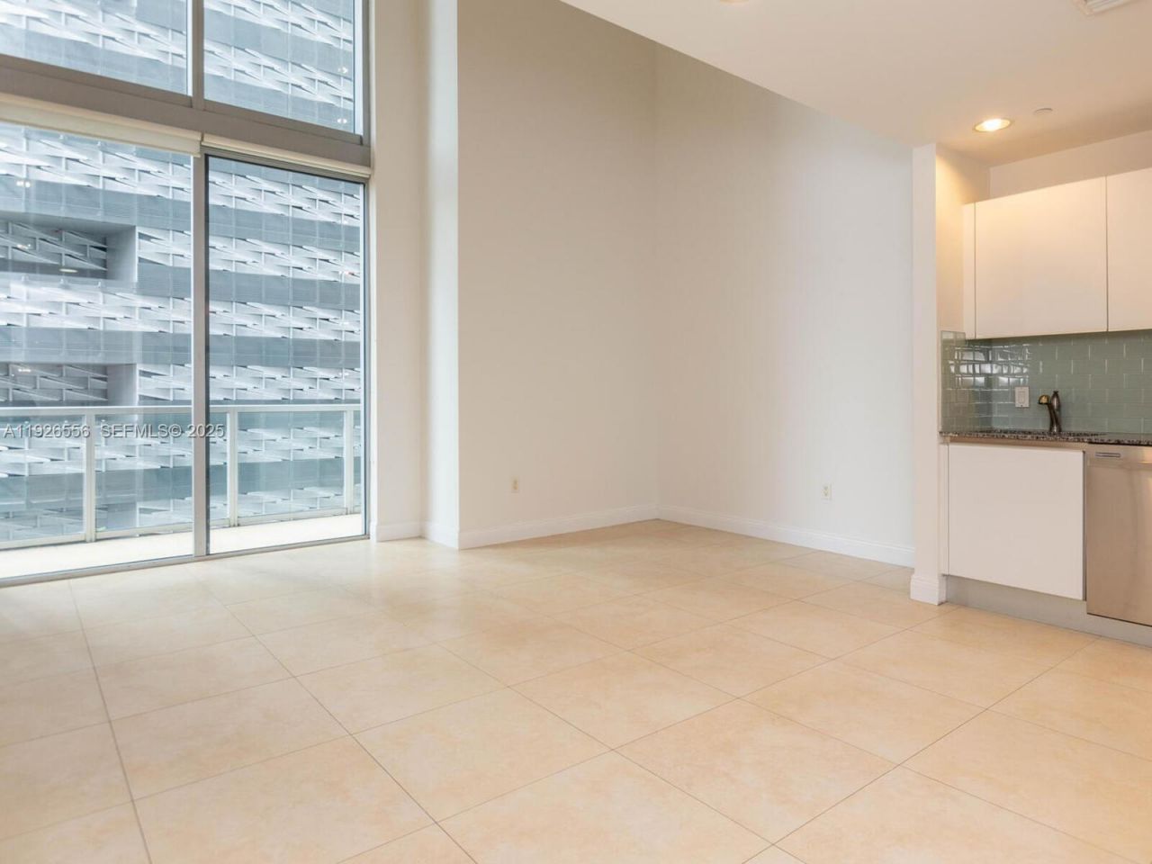 1050 Brickell Ave, Unit 606, Miami, FL 33131 Photo