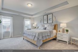 383 Garden Grove St photo 4