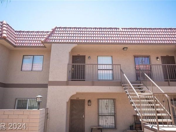 4300 Lamont Street , Unit 293, Las Vegas, NV 89115