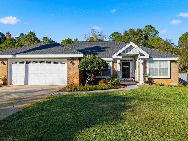 108 Long Pointe Drive, Mary Esther, FL 32569